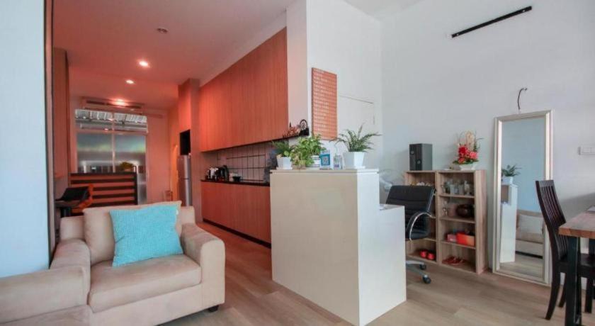 Oyo 1162 Chalong Home Place Екстериор снимка